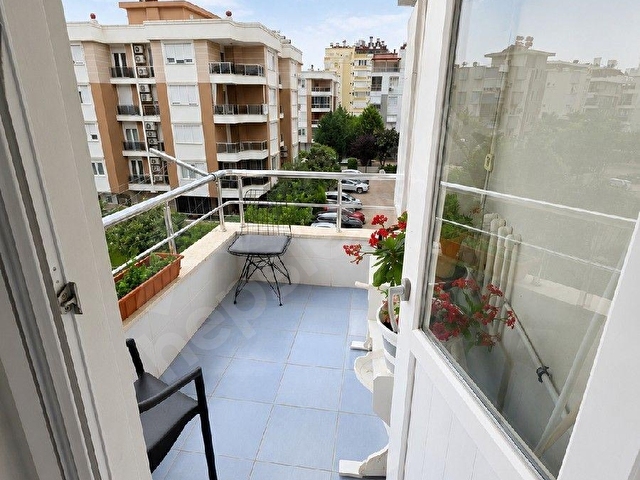 KONYAALTI LİMANDA DOĞALGAZ KOMBİLİ , AYRI MUTFAKLI 2+1 SATILIK DAİRE - Görsel 17
