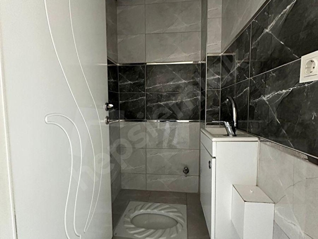 KARAMANDA SATILIK 2+1 100 M2 7 YILLIK ACİLL SATILIK FIRSAT DAİRE.. - Görsel 2