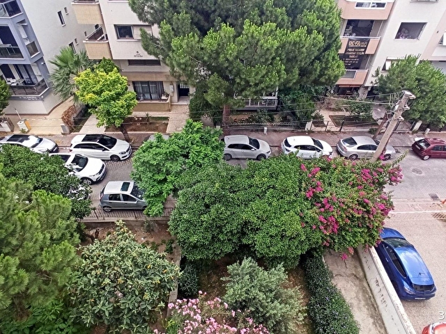 KARŞIYAKA GİRNE BULVARINDA 2+1 KLİMALI ASANSÖRLÜ DAİRE - Görsel 2