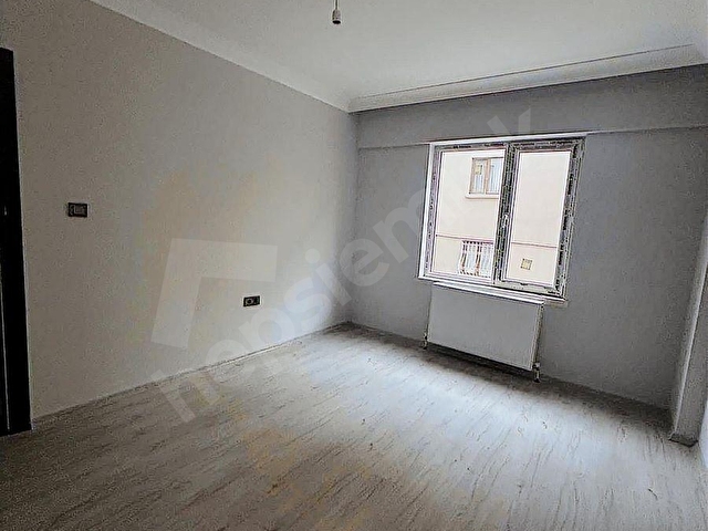 HOŞCAN EMLAKTAN 3+1 SIFIR BİNA EBEVEYN BANYOLU ÖN CEPHE - Görsel 9