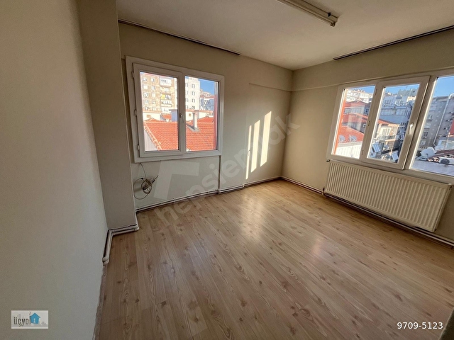 Atilla Mahallesinde Üçyol Metroya Yakın 2+1 90 m2  Asansörlü Doğalgazlı Bakımlı Satılık Daire - Görsel 14