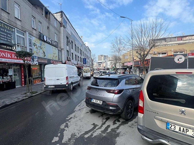 ATATÜRK MAHALLESİ İKİTELLİ CADDESİNDE 130M2 EŞYALI KİRALIK OFİS - Görsel 13