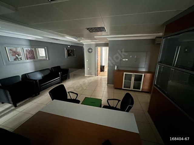 ATATÜRK MAHALLESİ İKİTELLİ CADDESİNDE 130M2 EŞYALI KİRALIK OFİS - Görsel 2