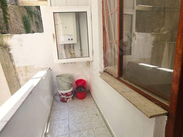 ŞİŞLİ, ÇİMEN SOKAK (2+1) BALKONLU, GİRİŞ KAT - Görsel 2
