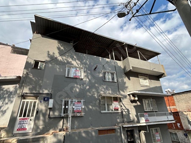 BUCA ÇAMLIKTA SATILIK KOMPLE 3 KATLI MÜSTAKİL BİNA
