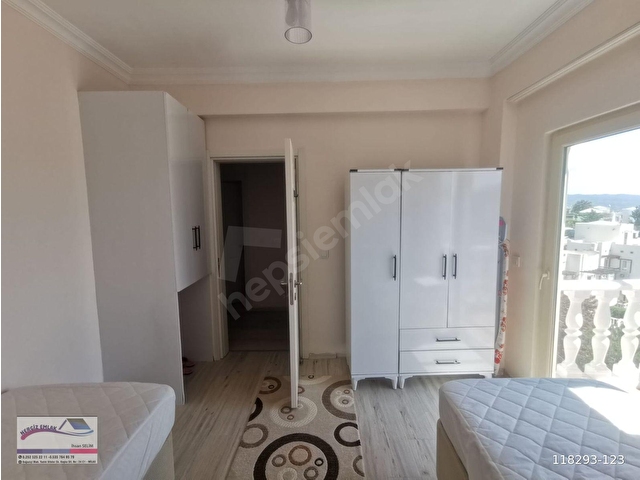 Turkuvaz Sitesinde Güzel Konumda Üst Kat 2+2 Satılık Daire - Görsel 12