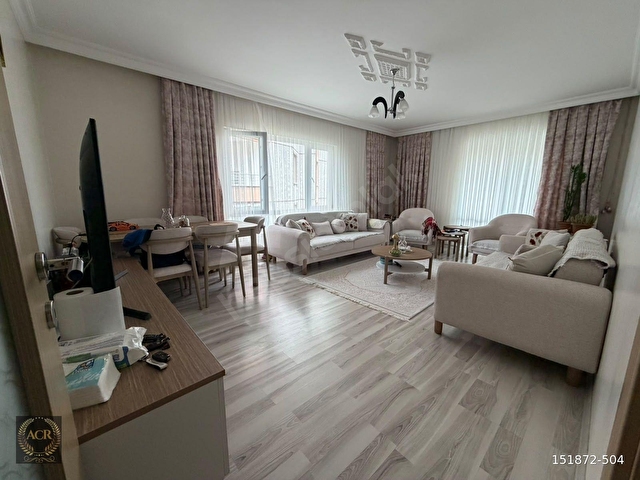ACRDEN ERDİNÇ CADDESİNDE ARA KAT 3+1 140 M2 GENİŞ DAİRE - Görsel 4