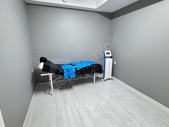 Kemalpaşada Devren Lüks Güzellik Merkezi 270m² Ful Donanımlı - Görsel 24