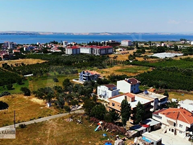 ÇARDAK MERKEZE YAKIN KONUMDA İNŞAATA HAZIR 3 KAT İMARLI SATILIK ARSA! - Görsel 12