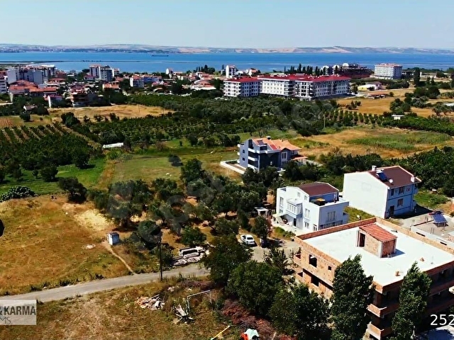 ÇARDAK MERKEZE YAKIN KONUMDA İNŞAATA HAZIR 3 KAT İMARLI SATILIK ARSA! - Görsel 11