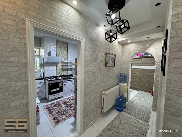Sefergyo Konyanın merkezinde satılık 3+1 bakımlı daire