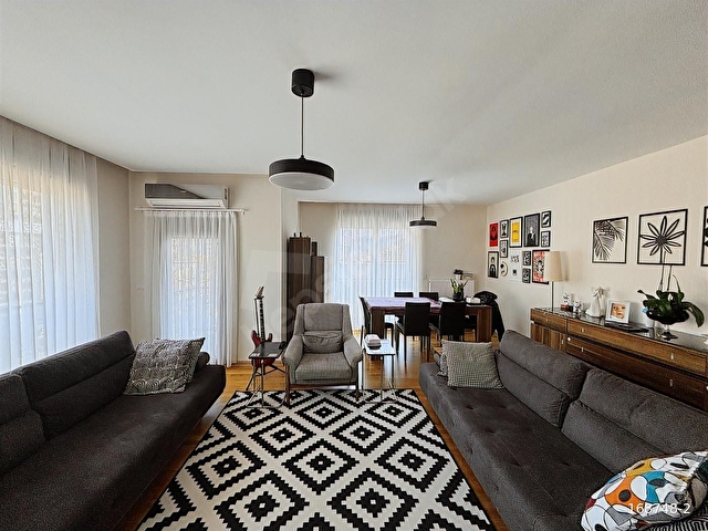 BAĞDAT CADDESİNDE 2 CADDEYE CEPHELİ 4.5+1 TERASLI MUHTEŞEM DAİRE - Görsel 12