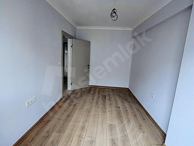 MAVİ EMLAKTAN ATATÜRK CAD.BELEDİYE KARŞI ARASI 1+1 LÜX SATILIK D - Görsel 22