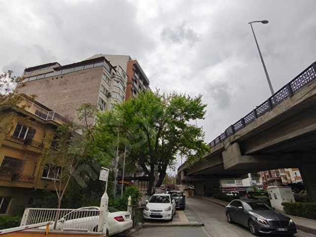 GÜNDÜZden  Demirtepe strazburg cad üstünde 2+1 asansörlü 4.kat eşyalı çok temiz demirtepe metrosuna