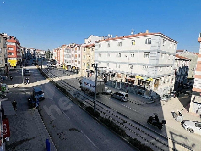 DURUDAN ÇAMLICA MH. KİRALIK 3+1 TOMBAKZADE CD. ÜZERİ ARAKAT