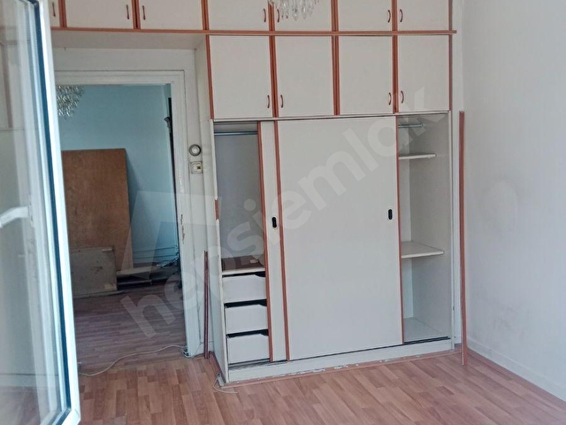 EMEK MERKEZİ YERDE 18 CADDE ÜZERİNDE 3.KAT 2+1 KOMBİLİ EŞYALI KİRALIK DAİRE - Görsel 2