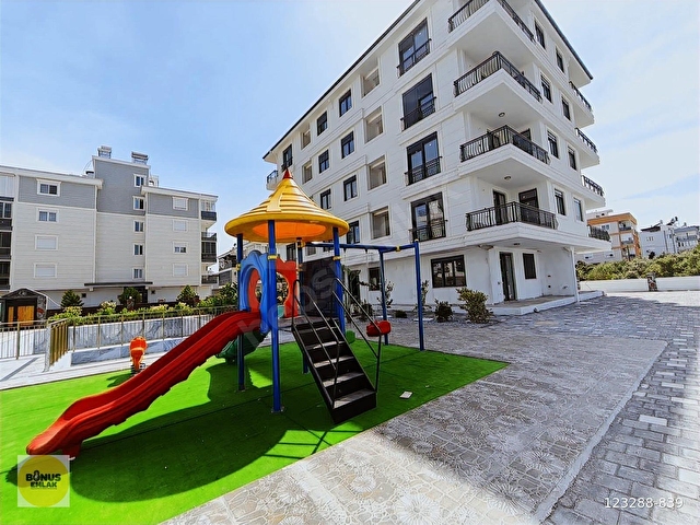 VARSAKTA GÜVENLİKLİ SIFIR HAVUZLU 2+1 -3.katta FIRSAT DAİRE - Görsel 25