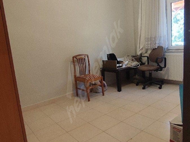 İSSUME SİTESİNDE TEMİZ DOĞALGAZLI MANZARALI 5+1  SATILIK TRİBLEKS VİLLA - Görsel 14