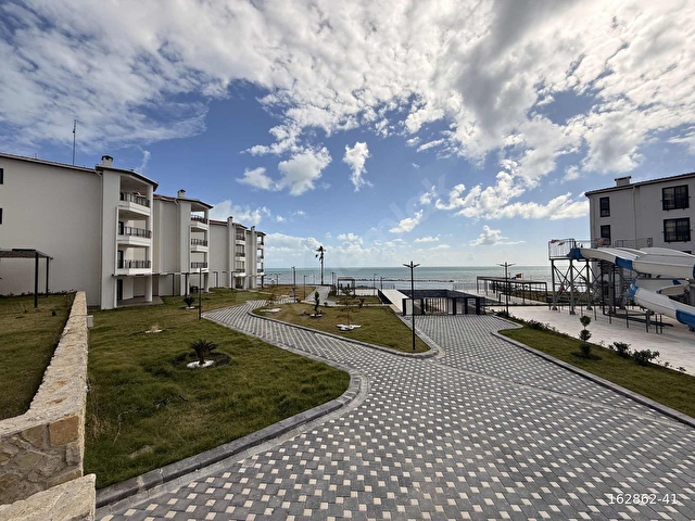 KAPTANDAN Denize Sıfır Site İçinde Aquaparklı Lüks Daire - Görsel 24