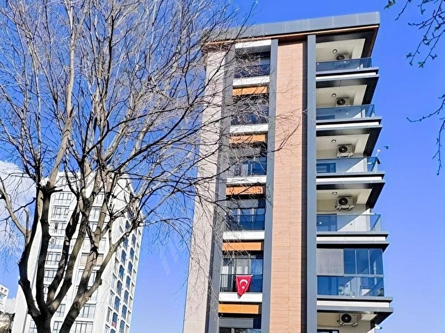 PETROL İŞ MH BUTİK BİNA ARA KAT 100m2 NET 3+1 ÇİFT BALKON