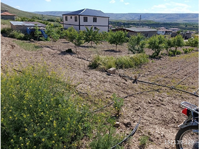 KAÇMAZ EMLAKTAN YEŞİLHİSAR KOVALİDA SATILIK ARSA VE DÜKKAN