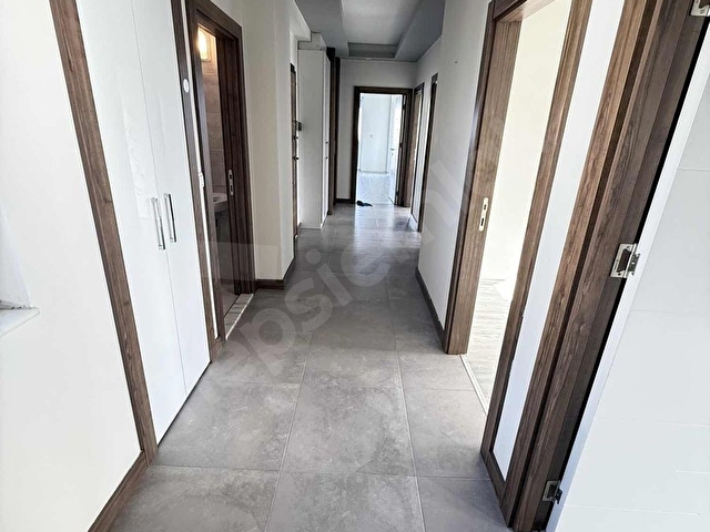 FENOMENDEN HAVUZLU SİTE İÇİ 3+1 KİRALIK DAİRE - Görsel 8