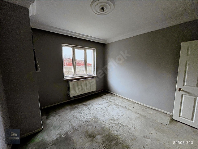 BM REAL ESTATE GAZCILAR CADDE ÜZERİNDE ASANSÖRLÜ 2+1 DAİRE - Görsel 6
