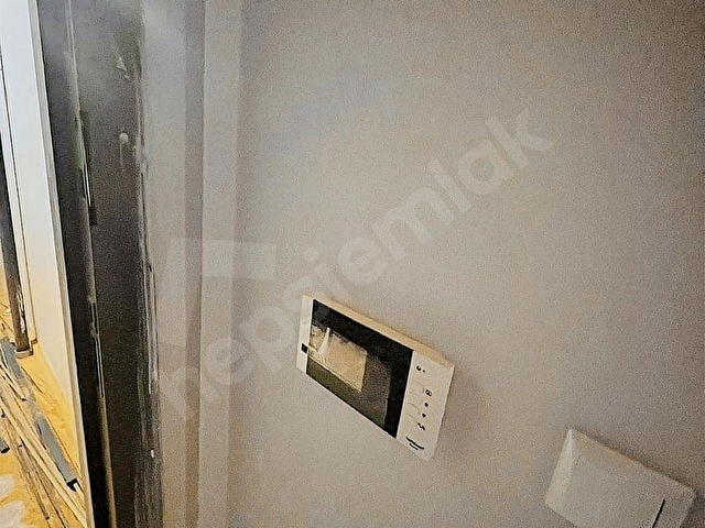 FERUDUNÇELİK CADDE ÜSTÜ ÖNCEPE 3/1 SATILIK İSKANLI DAİRE 3 KAT - Görsel 18