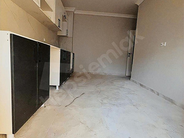 FERUDUNÇELİK CADDE ÜSTÜ ÖNCEPE 3/1 SATILIK İSKANLI DAİRE 3 KAT - Görsel 15