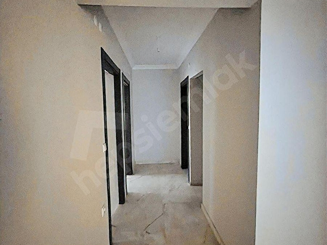 FERUDUNÇELİK CADDE ÜSTÜ ÖNCEPE 3/1 SATILIK İSKANLI DAİRE 3 KAT - Görsel 12