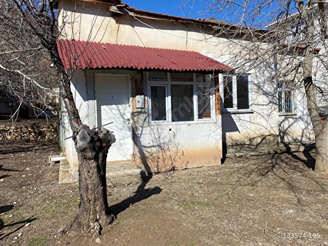 GİRESUN ÇAMOLUK HÜRRİYET MAHALLESİNDE MÜSTAKİL BAHÇELİ EV.