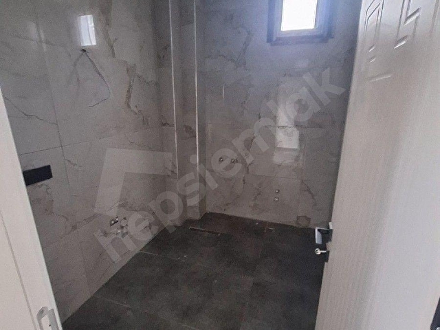 Yalova esenköyde satılık müstakil 2 katlı villa iskanlı doğalgaz VAR KAPIDA  altyapılı - Görsel 7