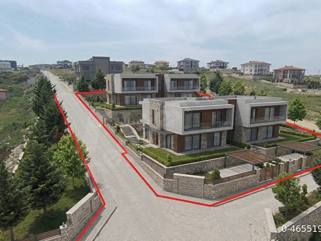 FİYATI DÜŞTÜ! VİLLAKENTTE 4 VİLLALIK 3 TARAFI YOL 953m² VİLLA İMARI ARSA