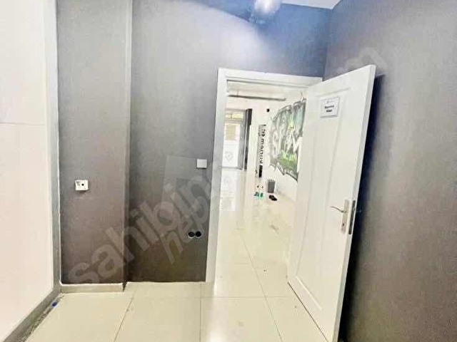 ATAŞEHİR FİNANS MERKEZİNE YAKIN CADDE ÜSTÜ 200 M2 DÜKKAN