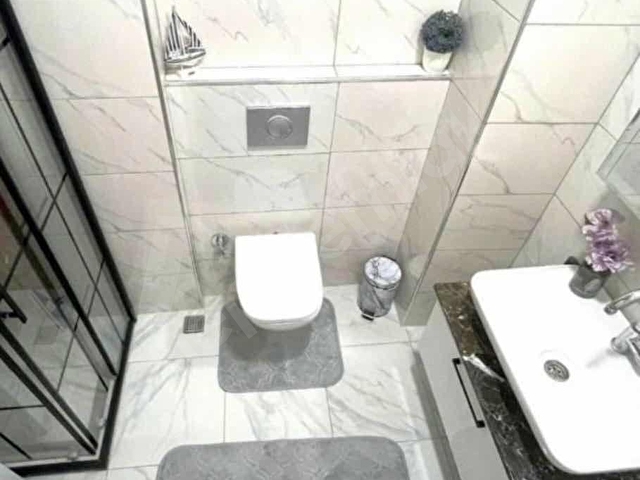 AKÇAY KÖŞEMDEN YENİ BİNA ARA KAT ÖN CEPHE 1+1 SATILIK DAİRE - Görsel 4