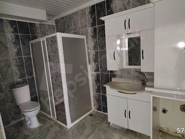 Arslan Emlaktan Işıklar mahallede satılık daire 3+1 165 metre Ara kat Asansörlü kat 1 dükkan üstü - Görsel 13
