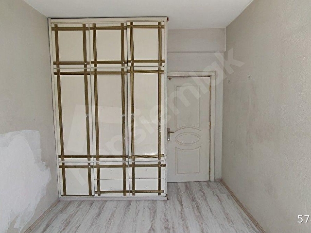 Arslan Emlaktan Işıklar mahallede satılık daire 3+1 165 metre Ara kat Asansörlü kat 1 dükkan üstü - Görsel 15