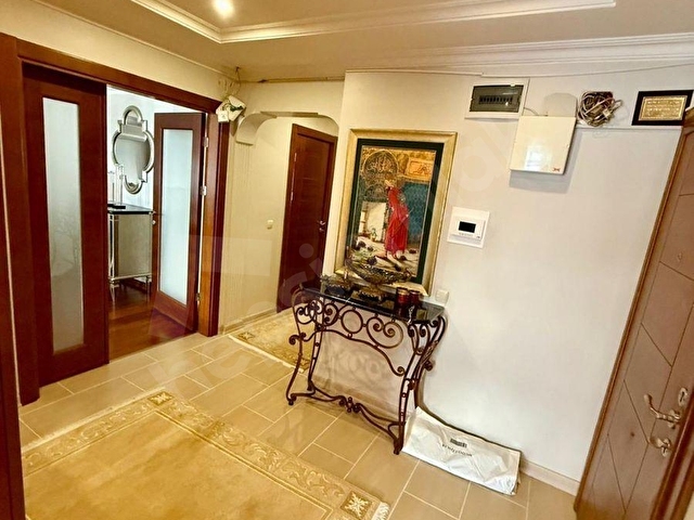 MİNİMALİSTTEN 20 YILLIK BİNADA K.OTOPARKLI ASANSÖRLÜ 4+1 165M2 - Görsel 24
