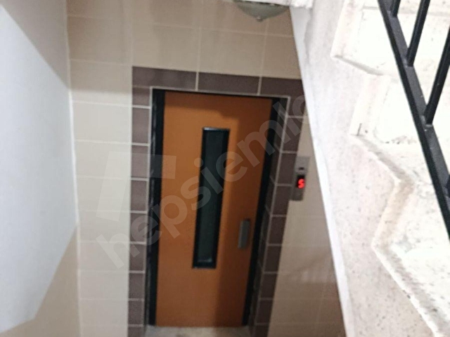 Afyon Tezcan Emlaktan Kurtuluş caddesi 2+1 ebeveyn banyolu ggeniş daire - Görsel 21