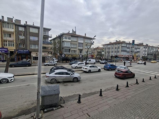 SANATORYUM CD BELEDİYE YAKINI ORTA KAT 2+1 FUUL EŞYALI KİRALIK - Görsel 5