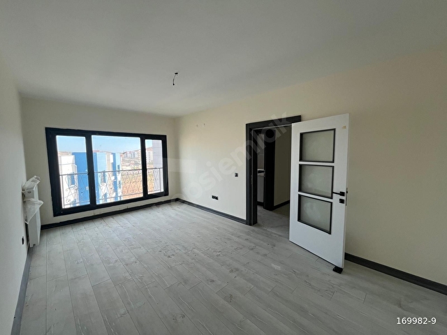 SEFERİHİSAR TOKİDE SATILIK ÖNÜ AÇIK ARA KAT 2+1 BORÇSUZ DAİRE - Görsel 7