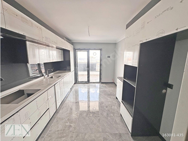 GENİŞ MUTFAK MANZARA GİYİNME ODASI EBEVEYN BANYOSU TERAS BALKON - Görsel 4