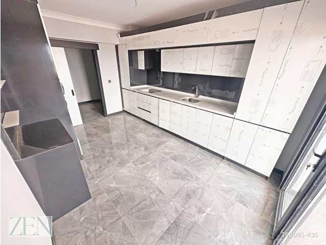 GENİŞ MUTFAK MANZARA GİYİNME ODASI EBEVEYN BANYOSU TERAS BALKON - Görsel 7