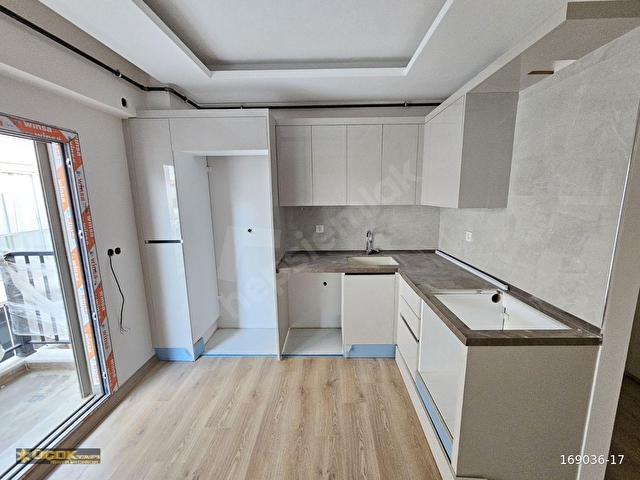 BOSTANLIDA KÖŞE BALKONLU FULL+FULL 1+1 SATILIK DAİRE
