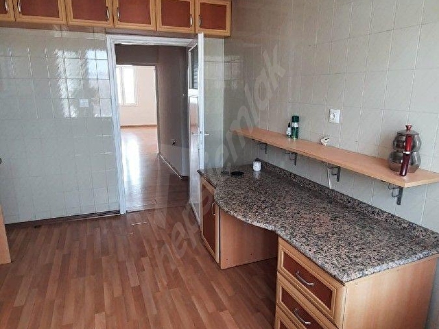 YEŞİLYURTTA SİTE İÇERİSİNDE KİRALIK DAİRE - Görsel 4