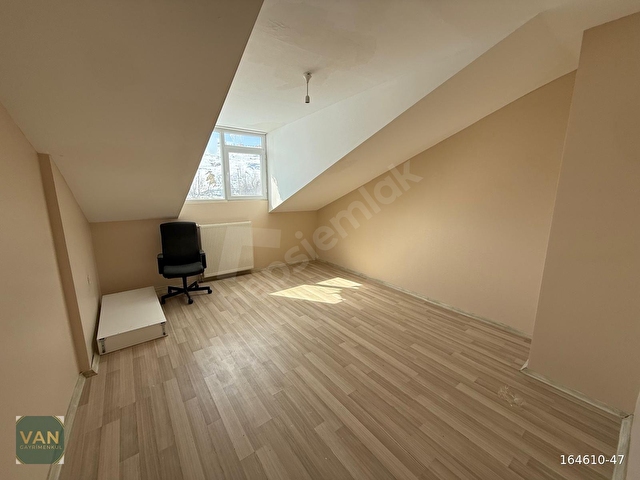 ORSAY EDREMİT KONAKLARINDA KİRALIK 6+1 DUBLEKS DAİRE - Görsel 19