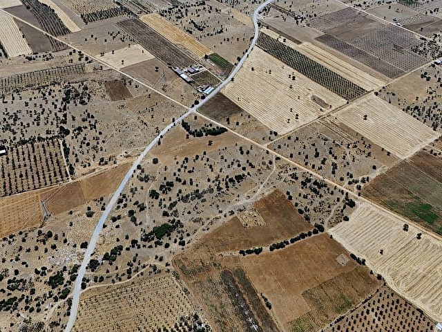 TAVAS KARAHİSARDA 4.276 m² SATILIK TARLA - Görsel 12