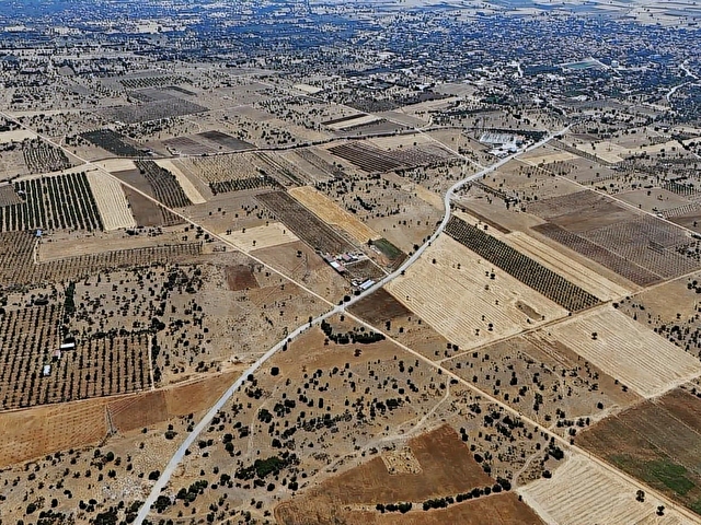 TAVAS KARAHİSARDA 4.276 m² SATILIK TARLA - Görsel 15