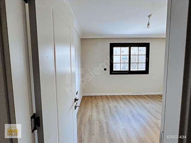 seferihisar -izmir caddesi üzeri geniş kiralık daire - Görsel 8