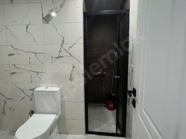 ÇÖZÜM EMLAKTAN MURADİYEDE 1+1 EŞYALI FIRSAT KİRALIK DAİRE - Görsel 16
